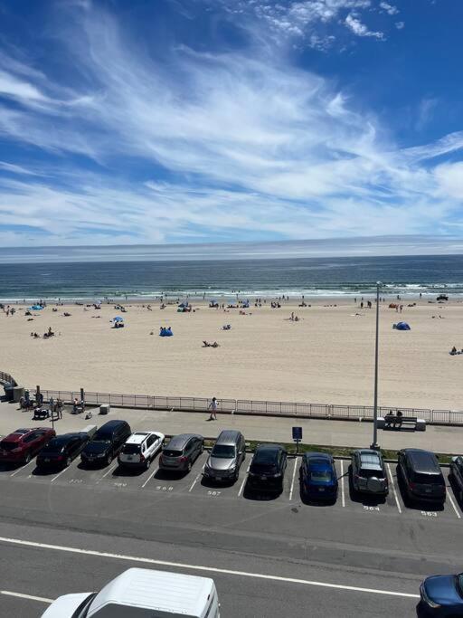 Hampton Beach Ocean Front Condo At The Surf Eksteriør billede